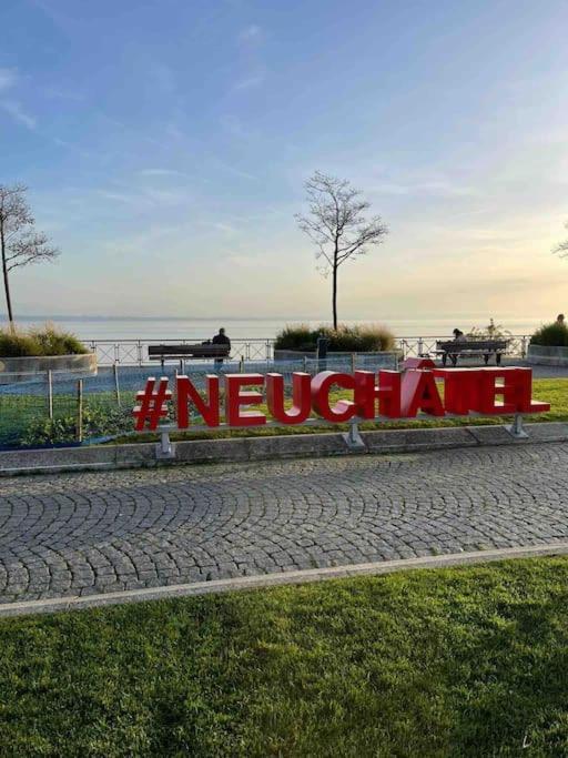 V&V Centre Neuchatel Neuchâtel Exterior foto